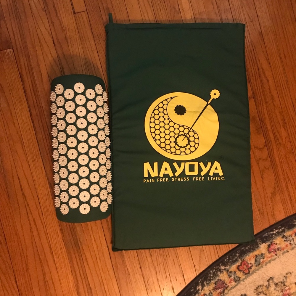 NAYOYA Acupressure Mat & Neck Pillow